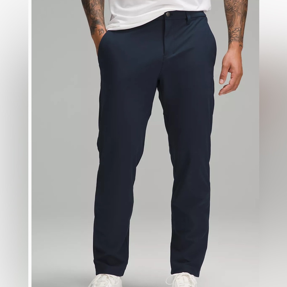 ABC Classic-Fit Trouser Warpstreme pants by Lululemon. Size is 40x30 in Navy